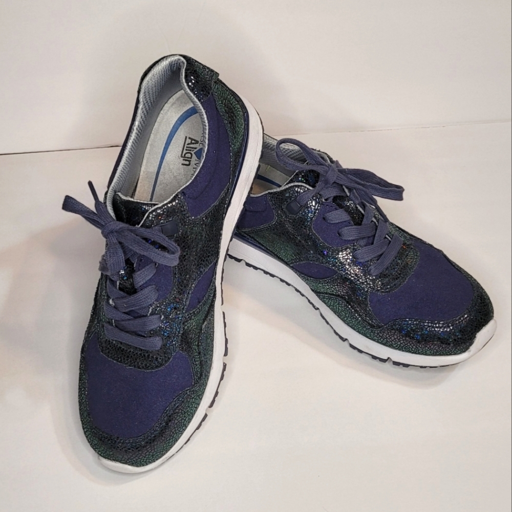 Nurse Mates Women's Align Boise Lace-Up Slip-Resistant Work Shoe Midnight Size 7